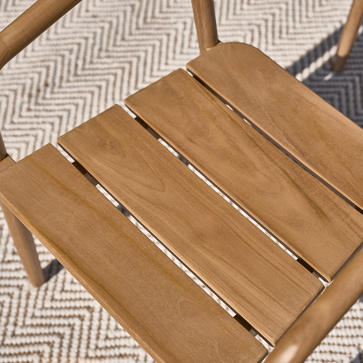 FDJ0002-fauteuil_de_jardin_en_teck_massif_avec_coussin_grege-05.jpg