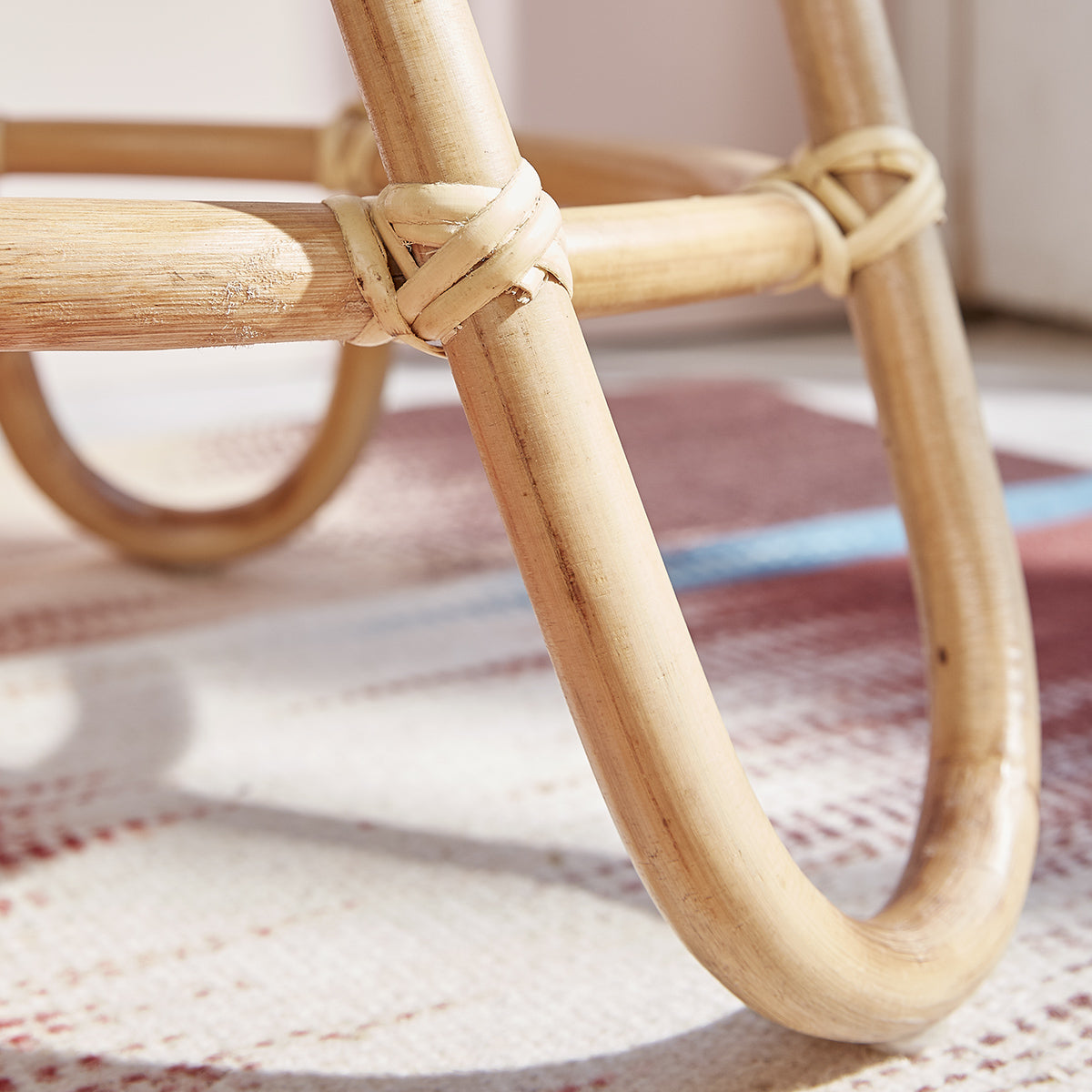 PAOLA - Table d'appoint en rotin naturel