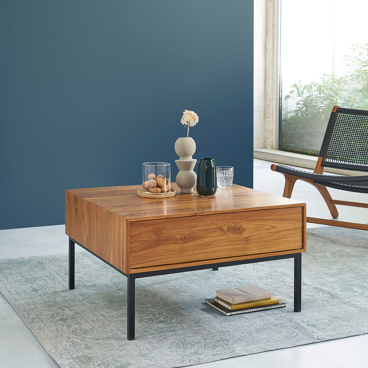 LINA - Table basse en teck massif et métal 70 cm