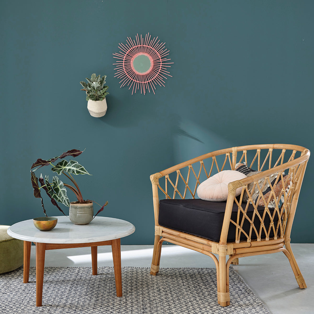 PAOLA - Fauteuil en rotin coussin inclus