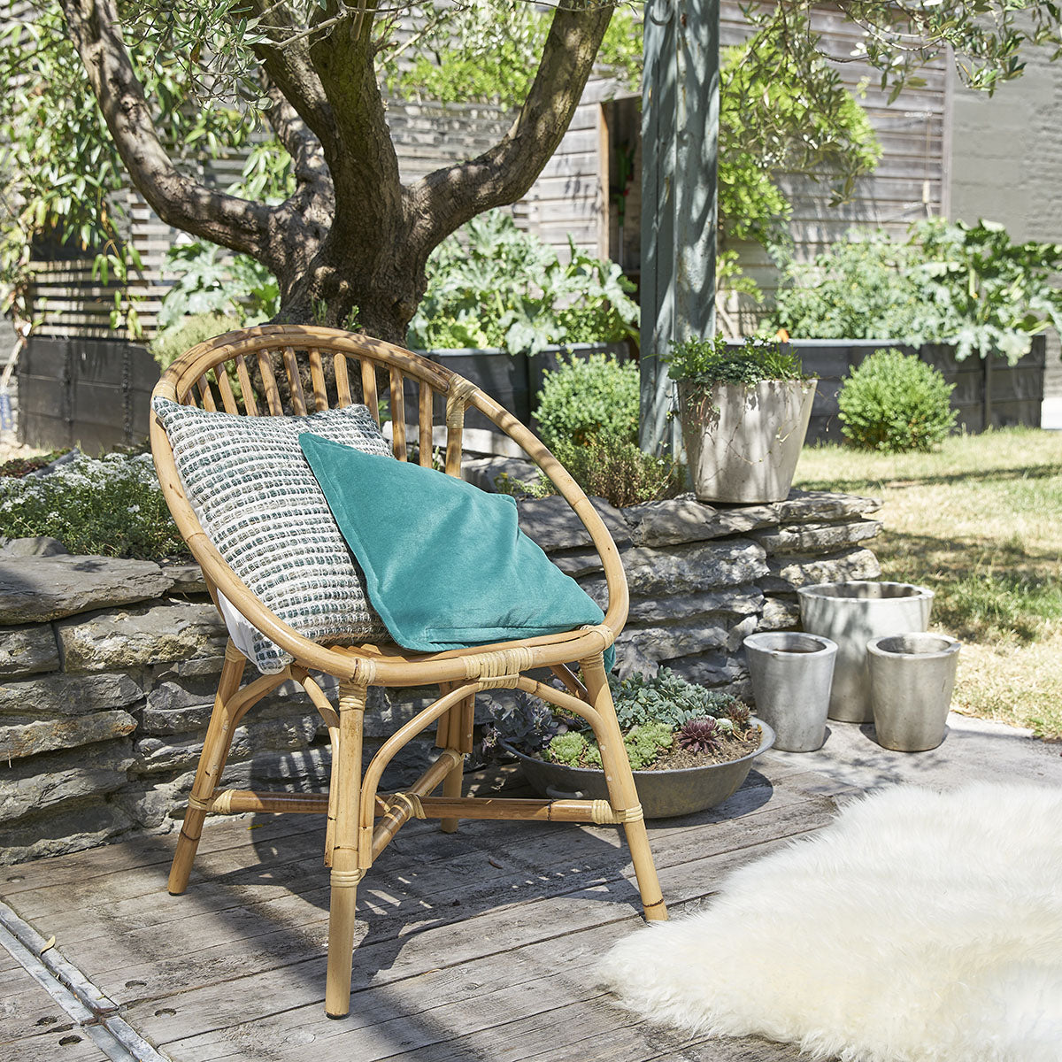 1080B-lot_de_2_fauteuils_en_rotin-04.jpg