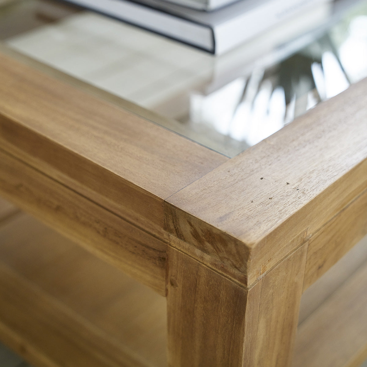 147-table_basse_en_teck_massif_120_cm-03.jpg