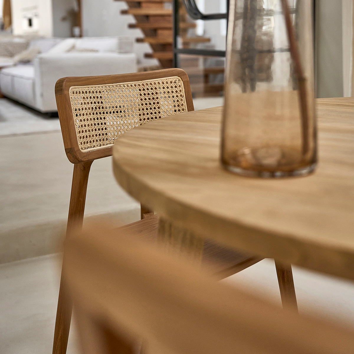 SIXTINE - Lot de 2 chaises en teck massif et cannage