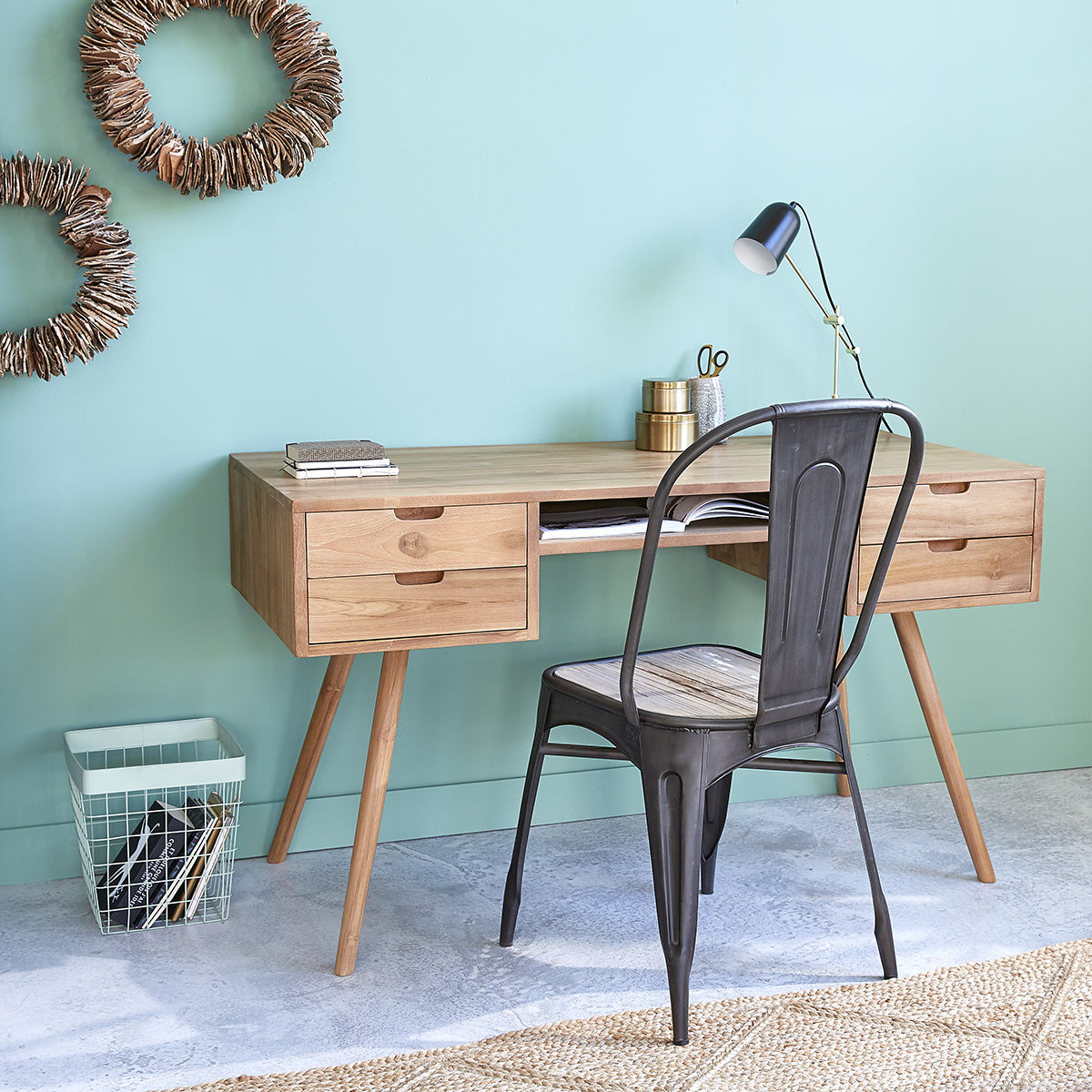 ISAURE - Bureau en teck massif 130 cm