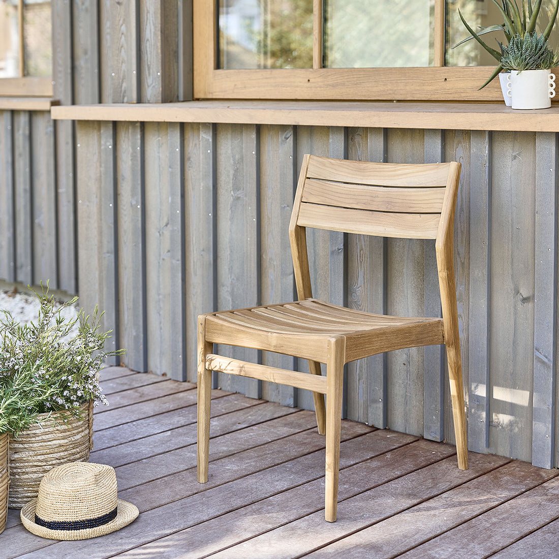 APRIL - Chaise de jardin en teck massif