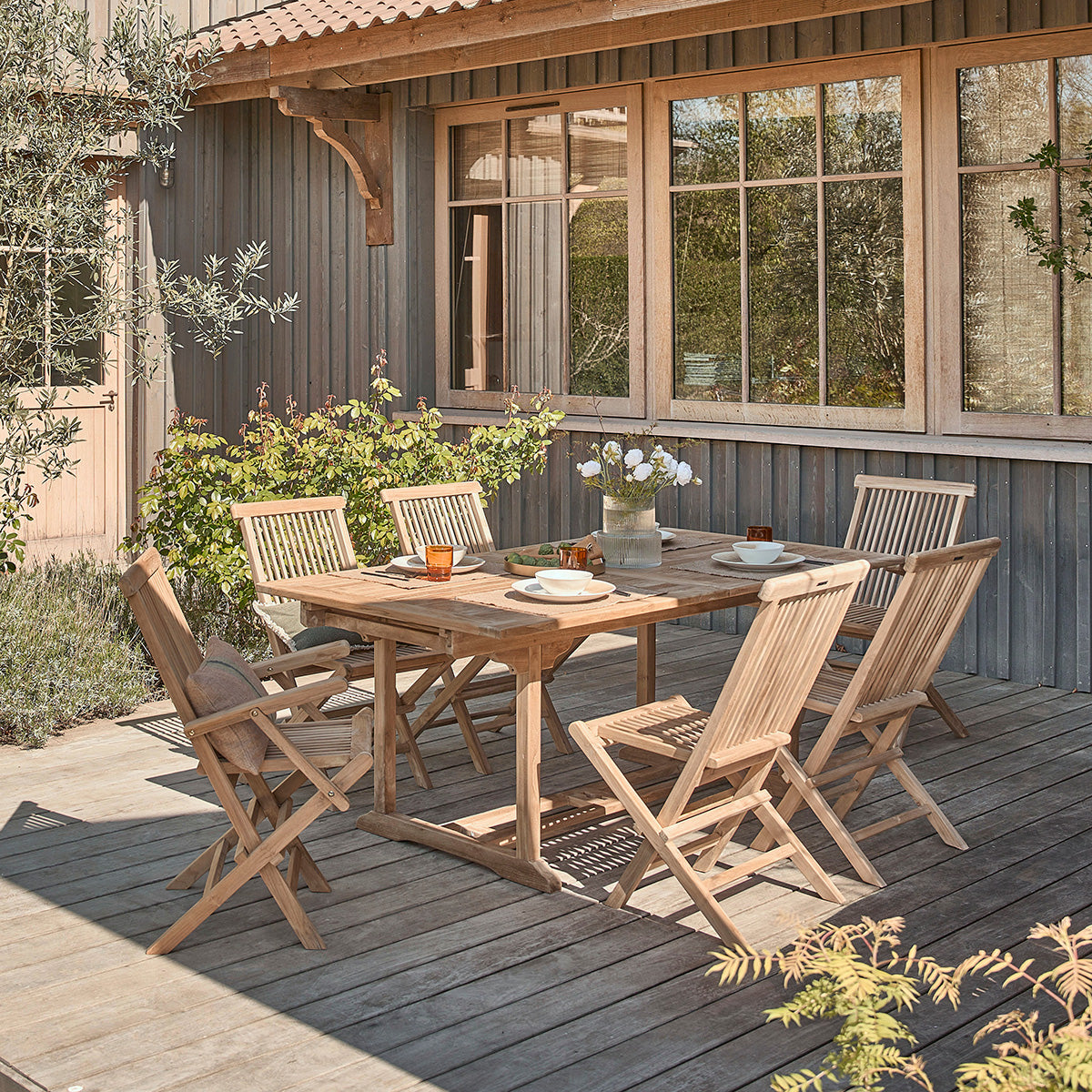 312-salon_de_jardin_en_teck_massif_extensible_8_10_pers-03.jpg