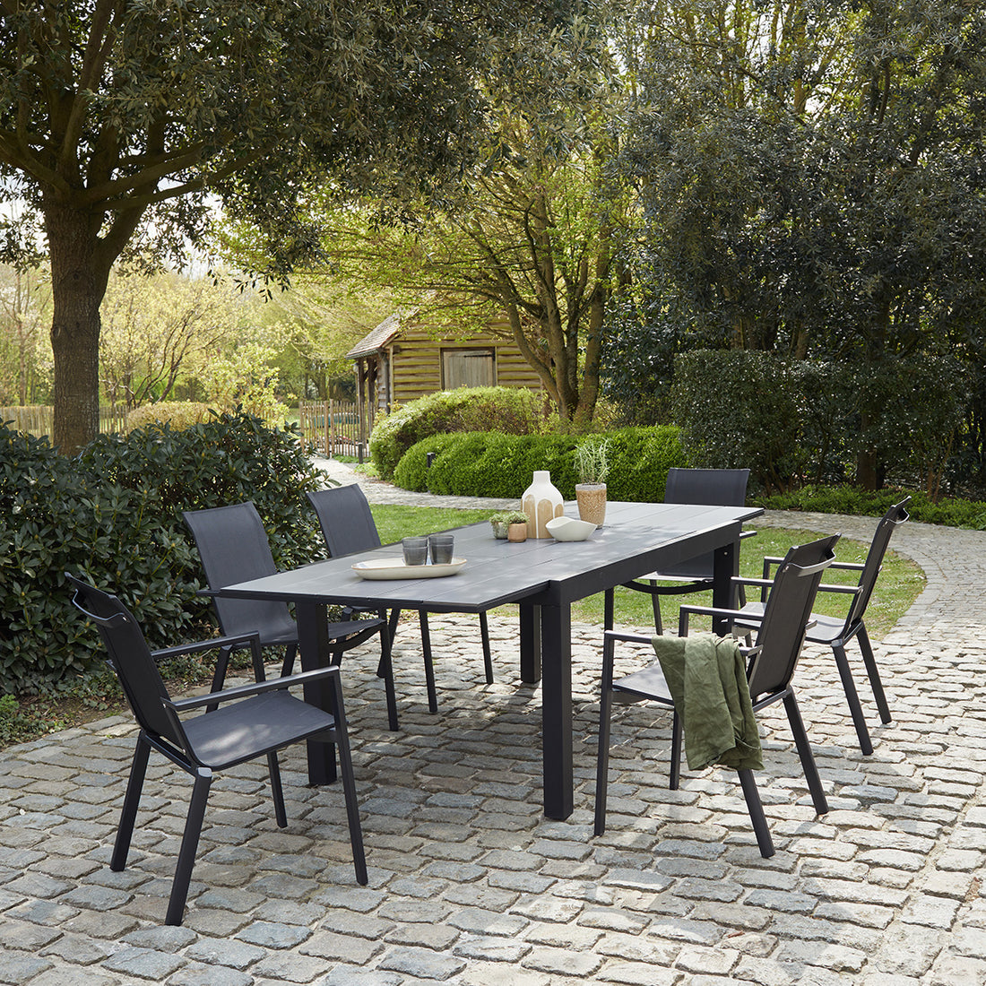 Salon de jardin aluminium noir et textilène gris 6/10 pers.