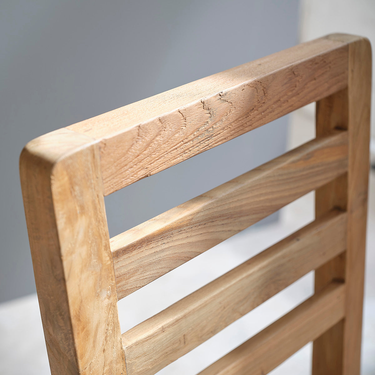 CARGO - Chaise en teck massif recyclé