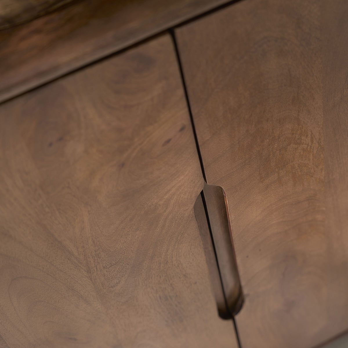 SOFIA - Buffet en manguier massif 160 cm