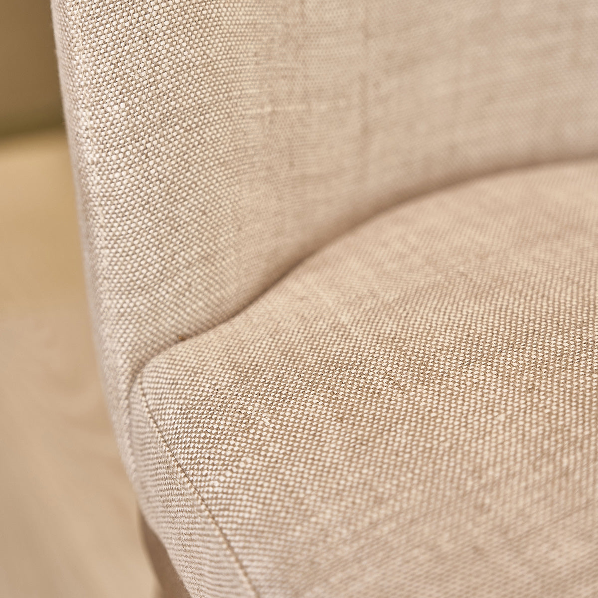 MARGOT - Chaise en chêne massif et tissu lin