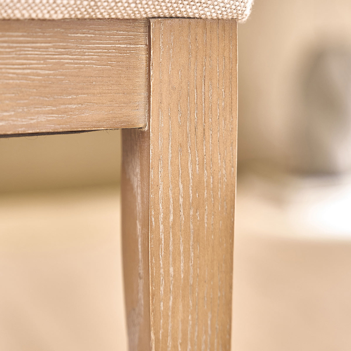 MARGOT - Chaise en chêne massif et tissu lin