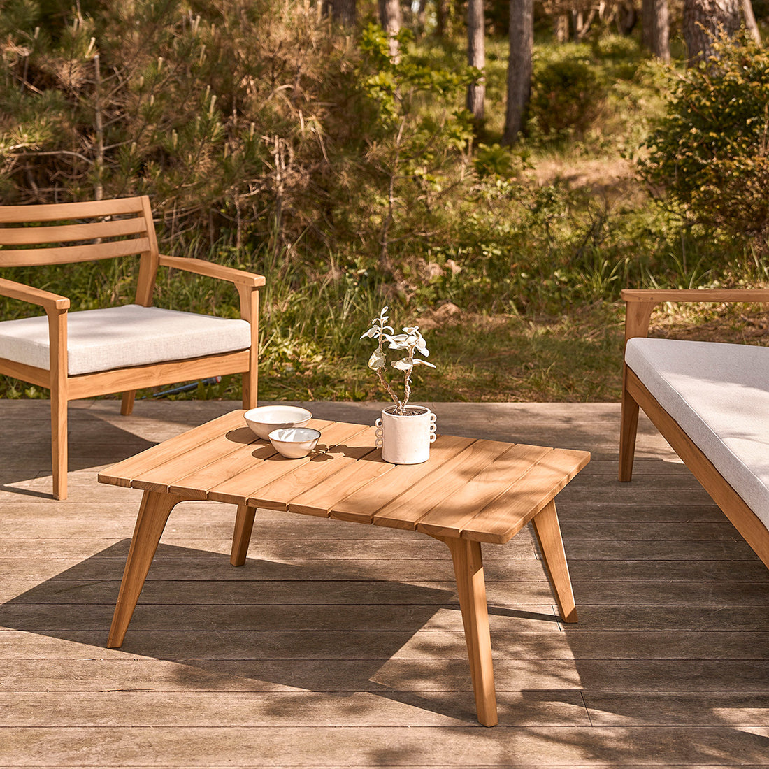 BARI - Table basse de jardin en teck massif