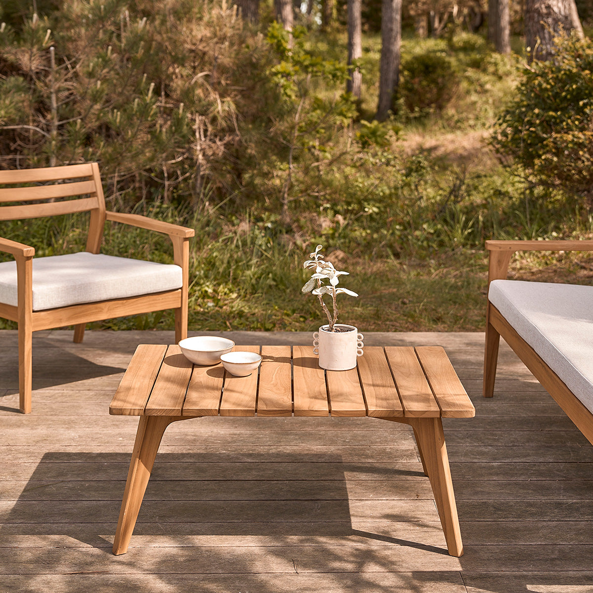 BARI - Table basse de jardin en teck massif